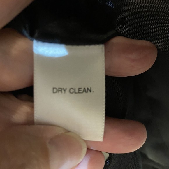 APOSTROPHE Luxury Is A State Of Mind Black Velvet Jacket Blazer Size 8 Petite - Picture 10 of 12